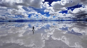 ウユニ塩湖　ボリビア